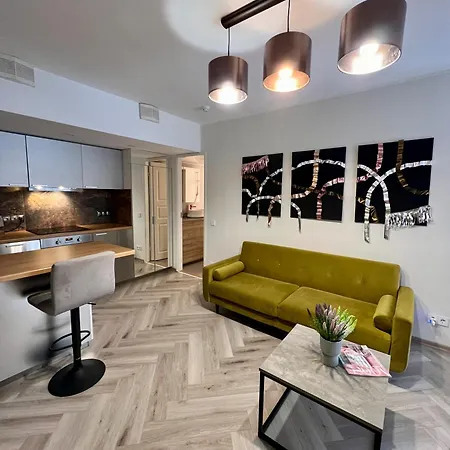Apartment Stylish 1 Bedroom With Full Kitchen And Bathroom In Kadriorg, Centre *