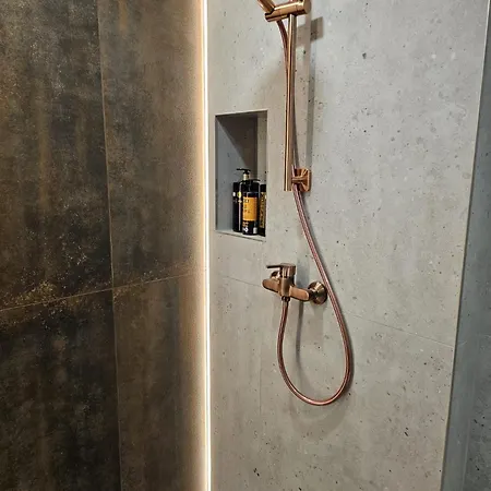 Appartamento Stylish 1 Bedroom With Full Kitchen And Bathroom In Kadriorg, Centre *