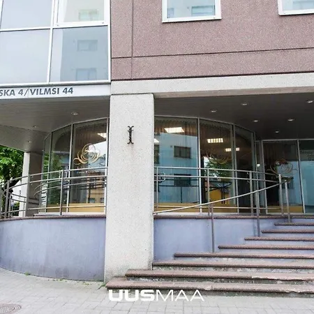 Apartment Stylish 1 Bedroom With Full Kitchen And Bathroom In Kadriorg, Centre *