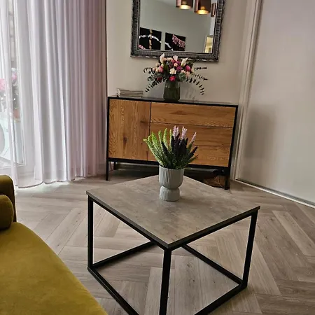 Appartement Stylish 1 Bedroom With Full Kitchen And Bathroom In Kadriorg, Centre